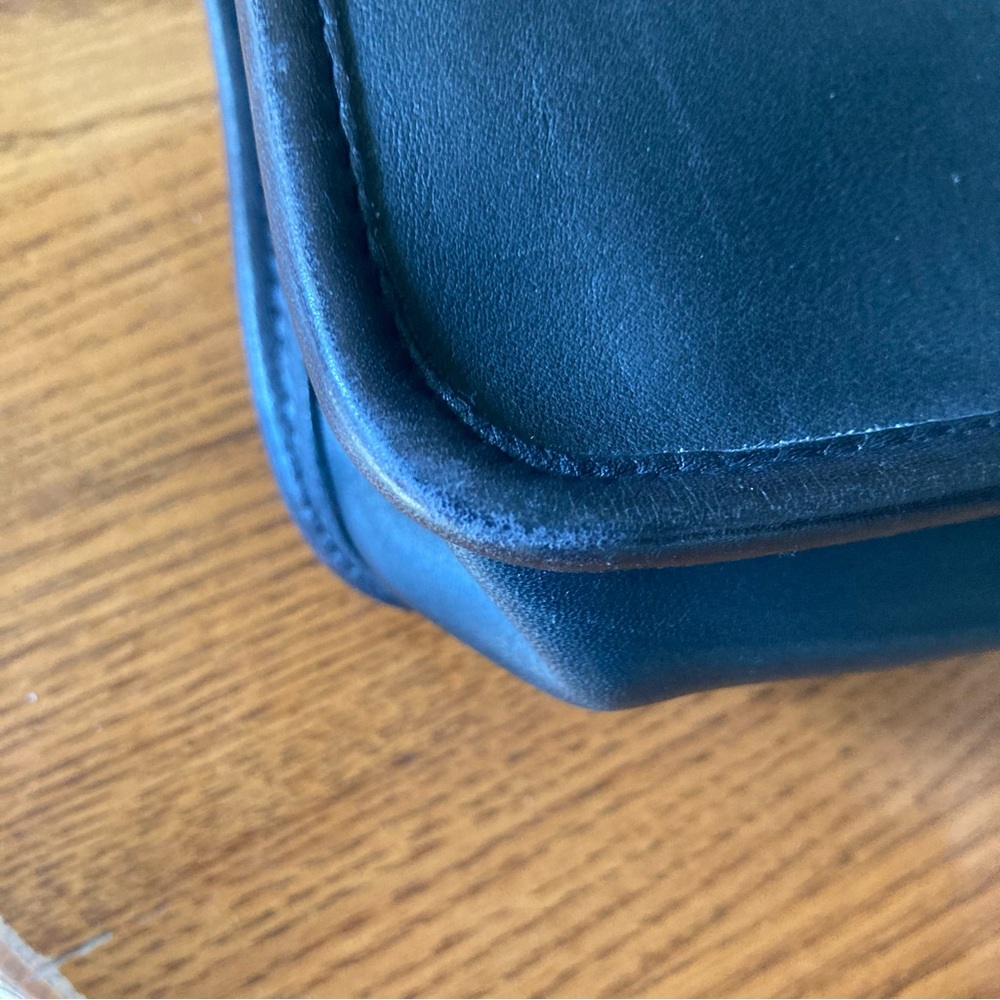 Coach Black and Leather messenger bag - Picture 5 of 6